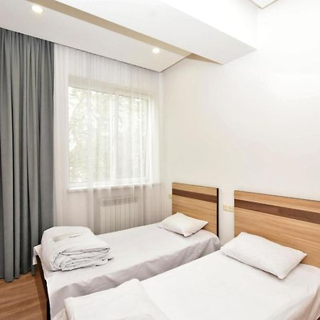 Rent Inn Yerevan On Chaykovski Street Экстерьер фото