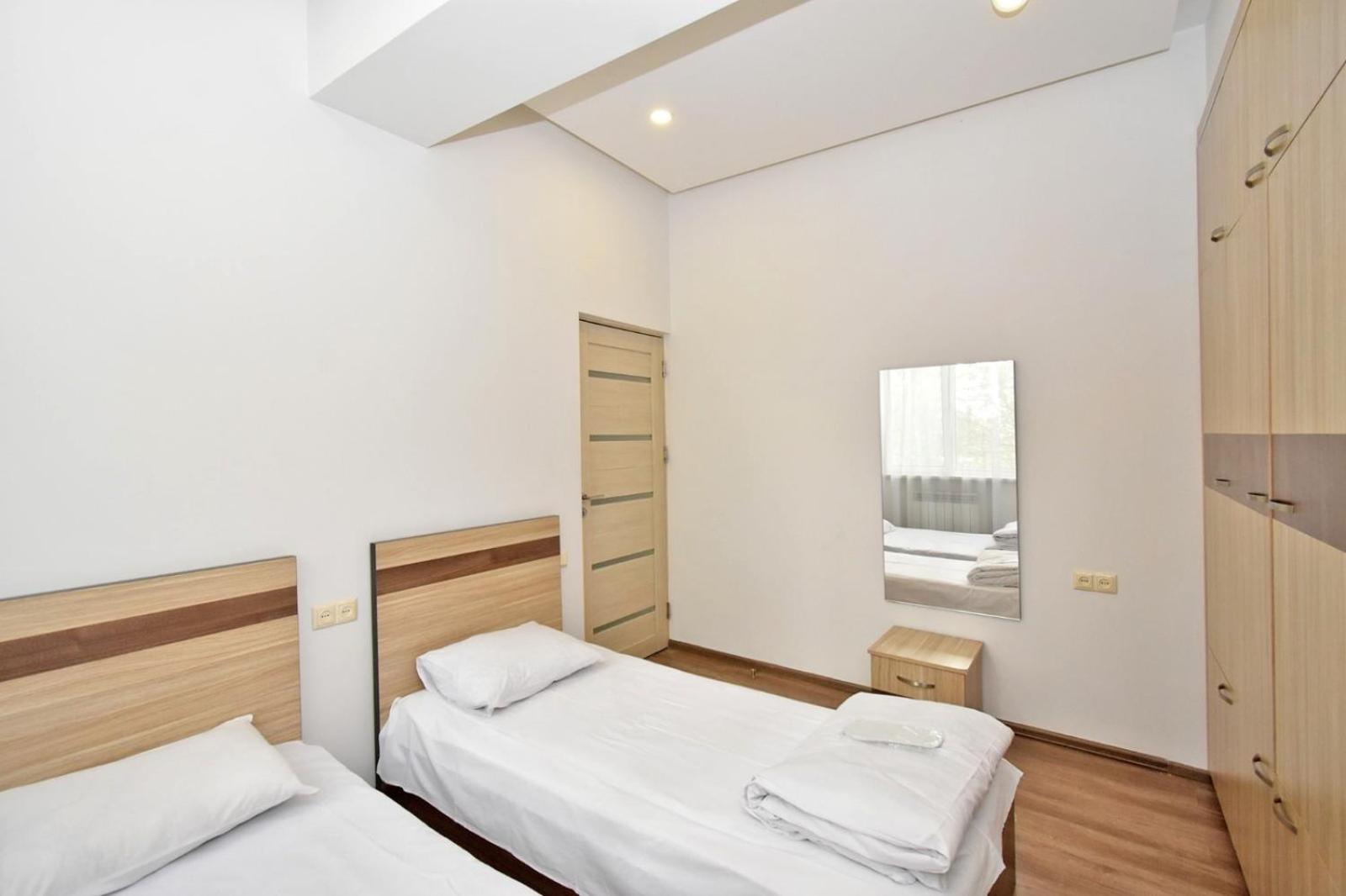 Rent Inn Yerevan On Chaykovski Street Экстерьер фото